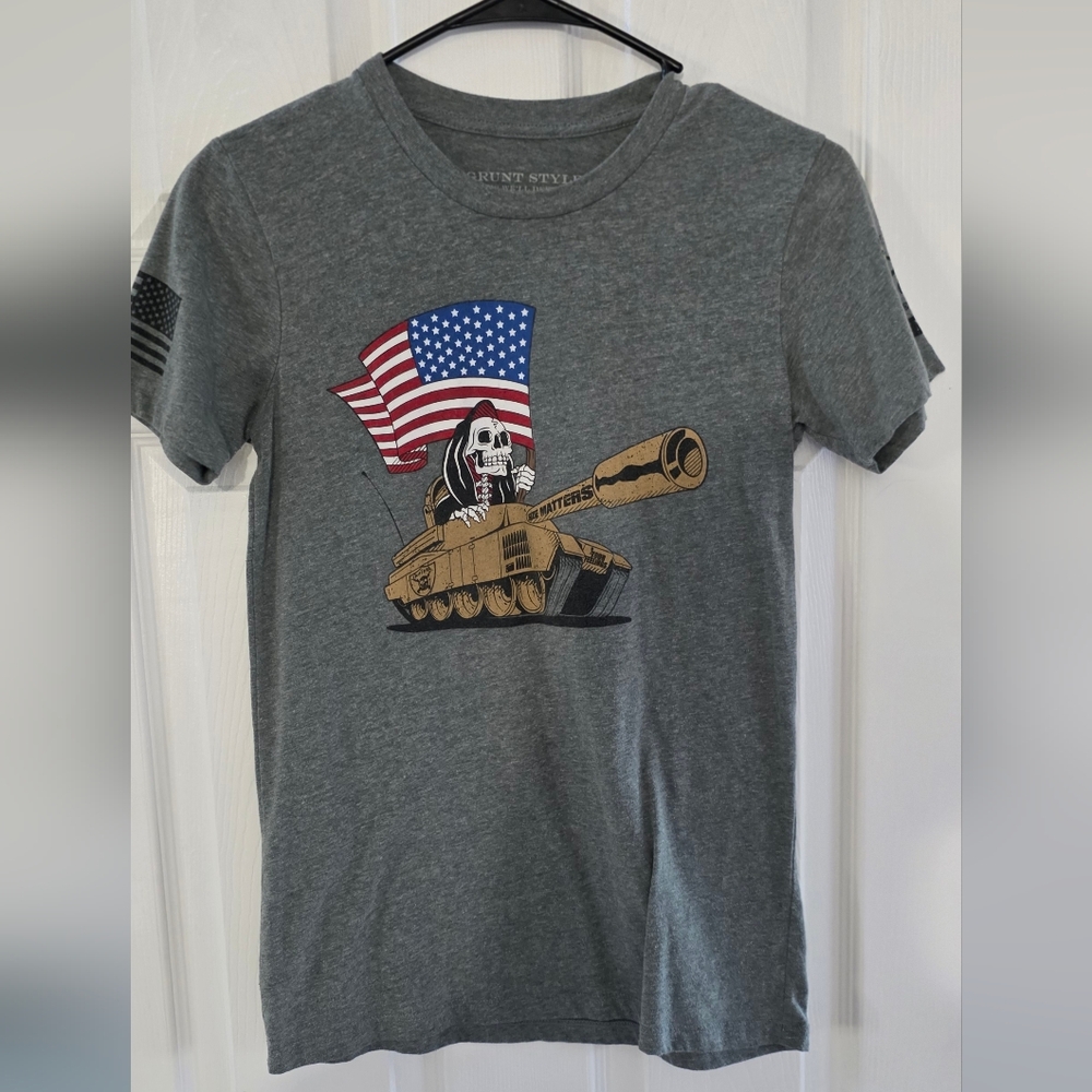 Women's Gray Graphic, Grunt Style T-Shirt